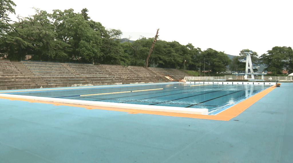 【水泳】インターハイ県予選の水泳大会中に高校生１０人が集団熱中症　前日も８人搬送　福島・会津若松市